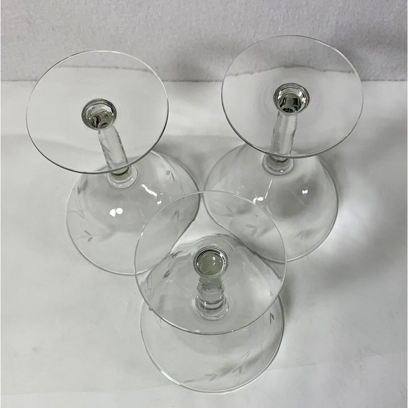 Vintage Glassware 3 Vine Leaf Design Champagne Pedestal Glasses Wedding Party - Picture 8 of 8